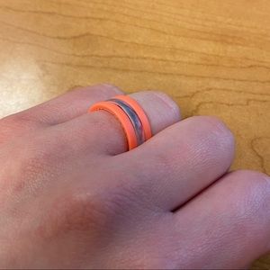 Groove Silicone Rings